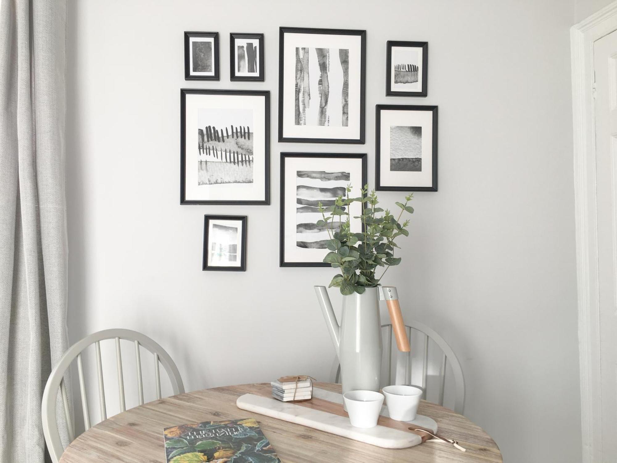 The Apartment, Bath Luaran gambar
